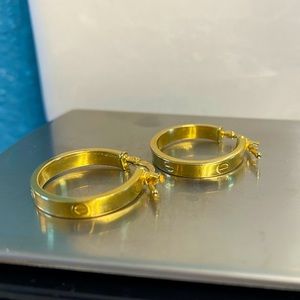 18k saudi gold hoops